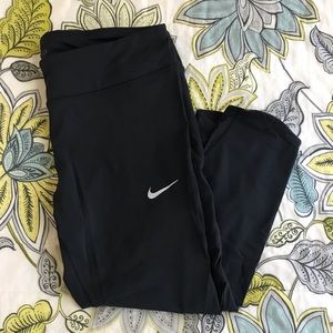 NWOT Nike Capri